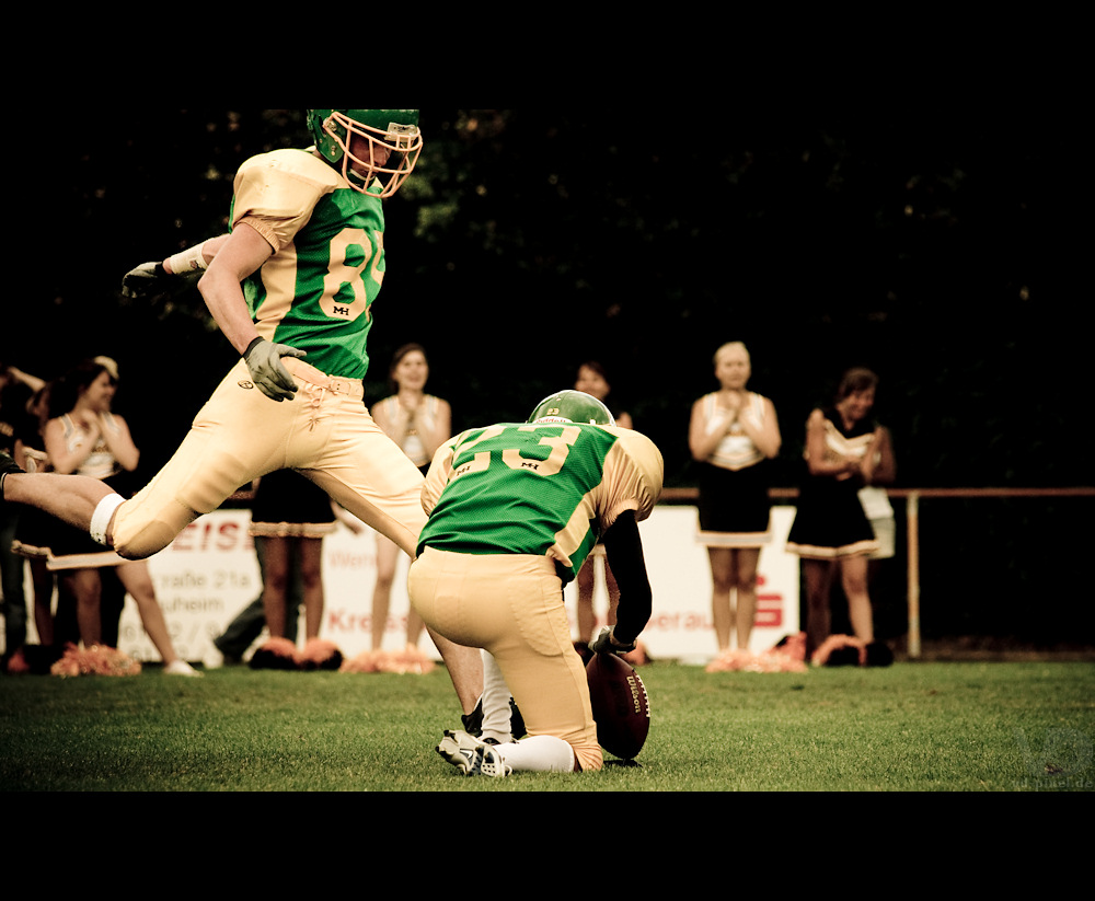 American Football punt