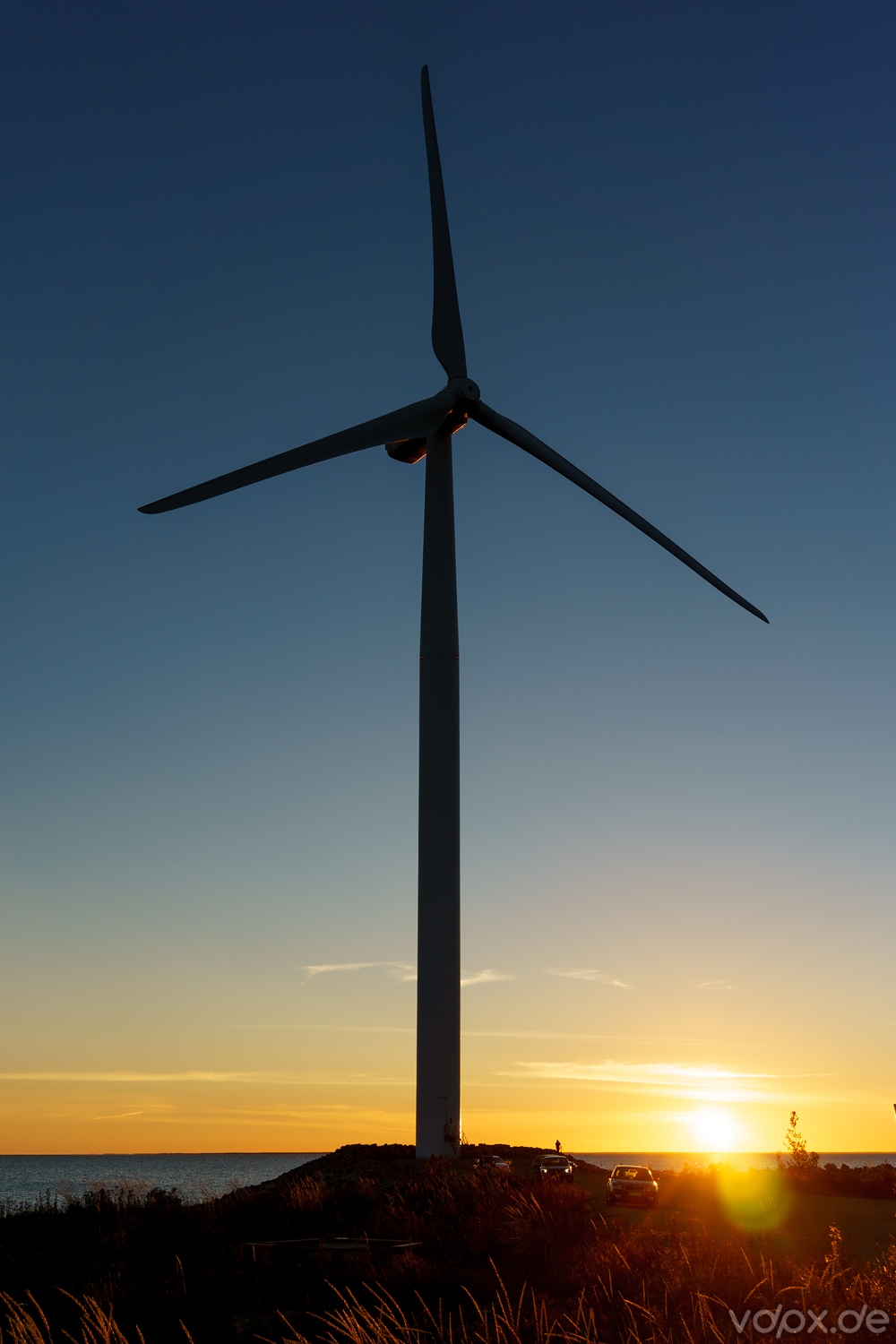 Windrad im Sonnenuntergang